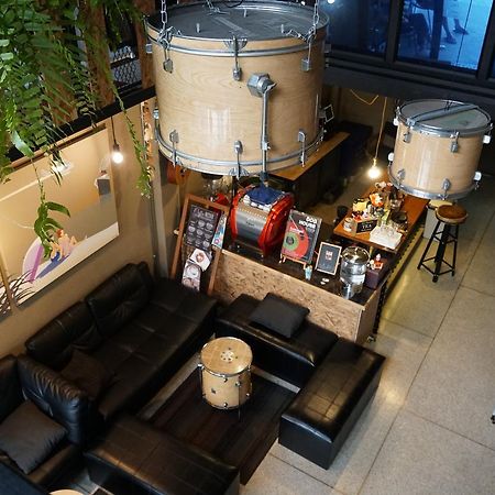 76双层床俱乐部经济型酒店 清邁 外观 照片