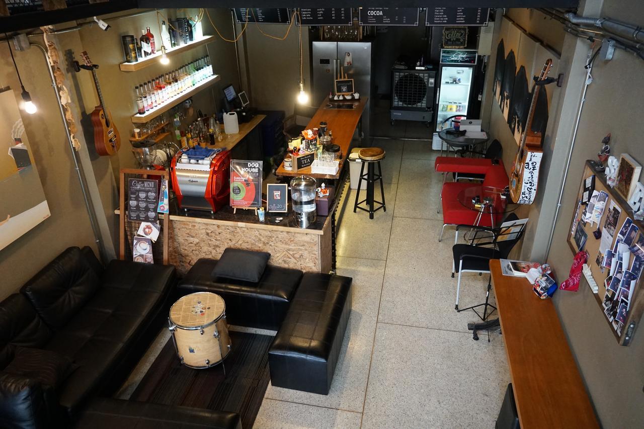 76双层床俱乐部经济型酒店 清邁 外观 照片